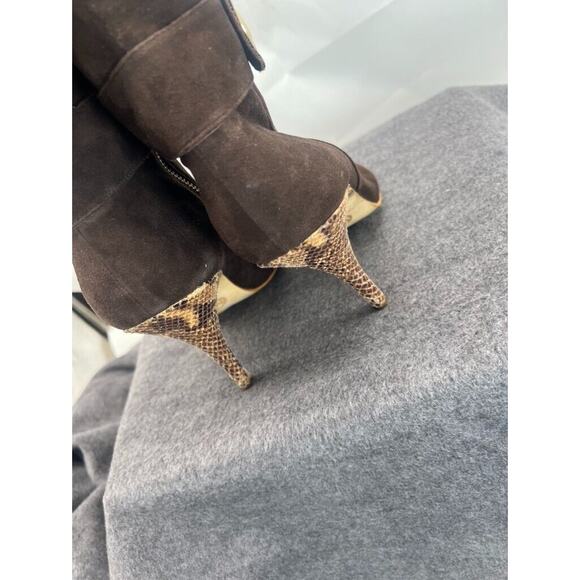 Michael Kors Brown Suede Leather Tall Boots High Heel Gold Emblem Size 9 - Picture 10 of 10